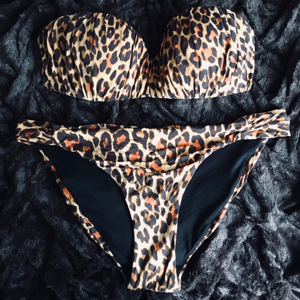 H&M Women’s Cheetah Print Bikini Set